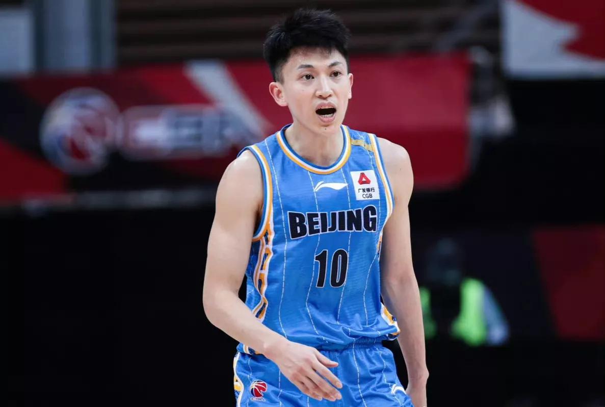 张大宇(16个赛季)浙江队的老将张大宇,一共打了16个赛季,做到了一人