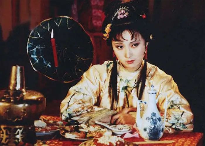 古装剧里的美人，越来越离谱……