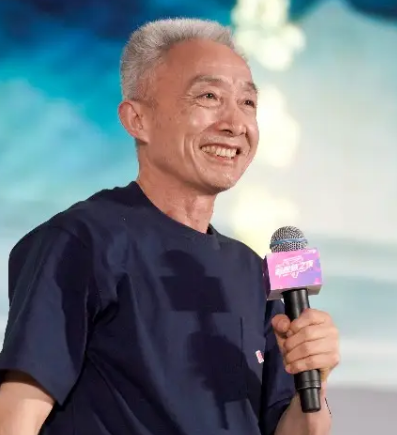 戴建业网红教授(一次，网红教授戴建业上课时)