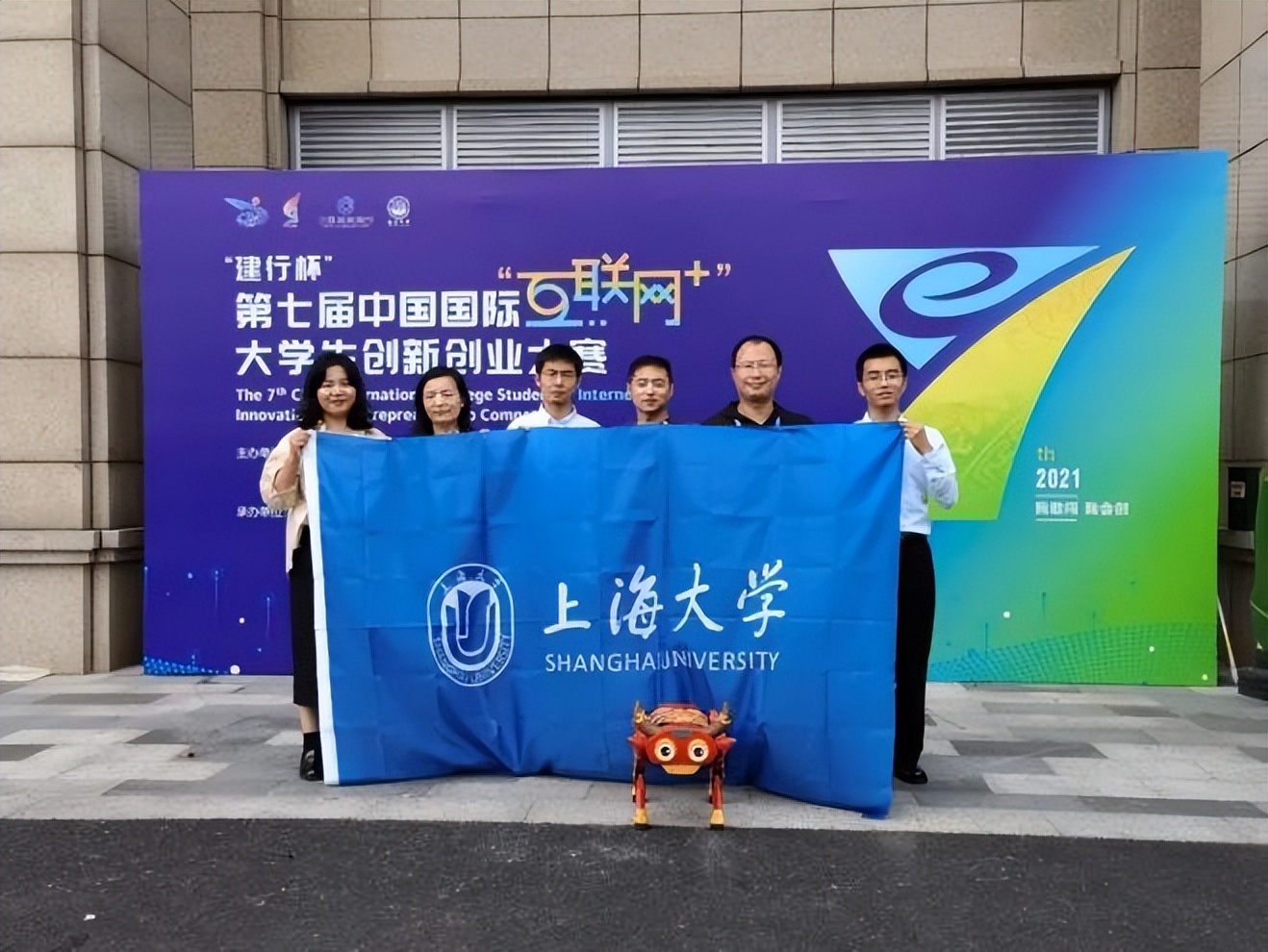 推开“三扇窗”，揭开上海大学的绝佳美景！每一帧都是画，美出新高度！