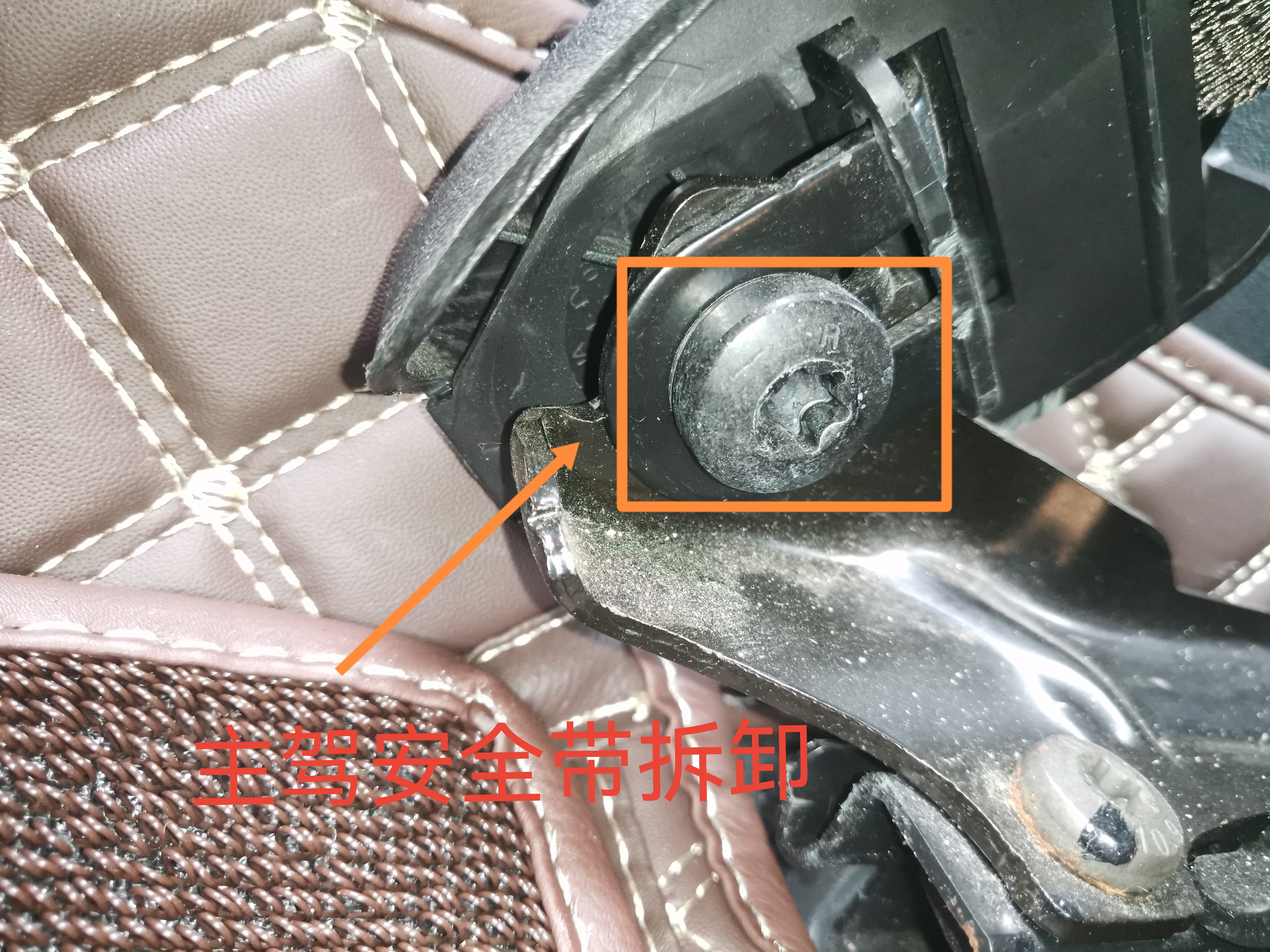 31萬買寶馬325，花了精品車的價格卻買了一個事故車