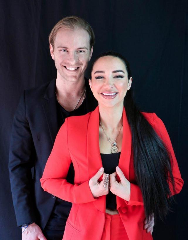 31岁英国网红作家：从瘾君子到励志演说家，从无家可归到百万富翁