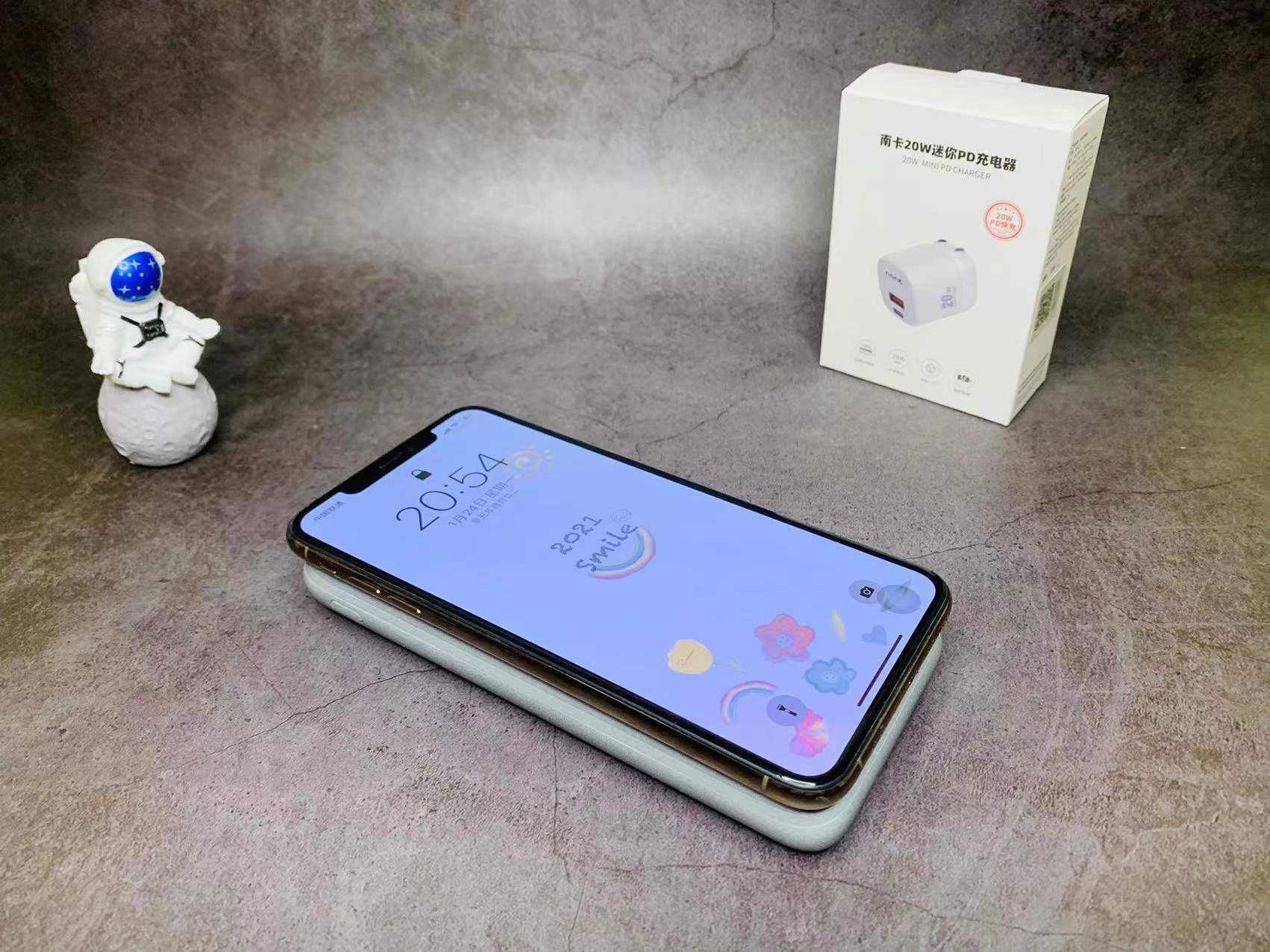 真正的无线快充—南卡 POWER3 无线快充充电宝体验
