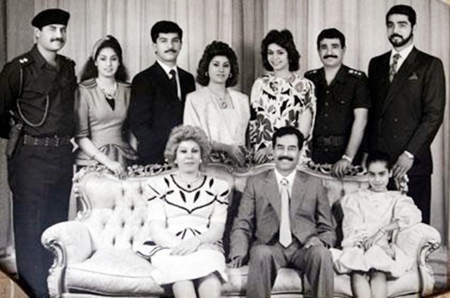 Saddam Hussein Was Arrested And The Cave Could Only Accommodate Him And He Was Tied Up With 750 000 Laitimes