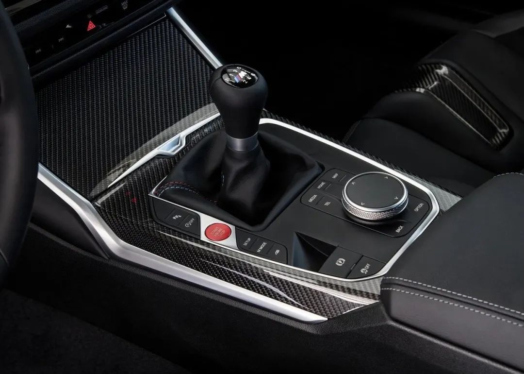 小而快的最后坚守——BMW M2 2023