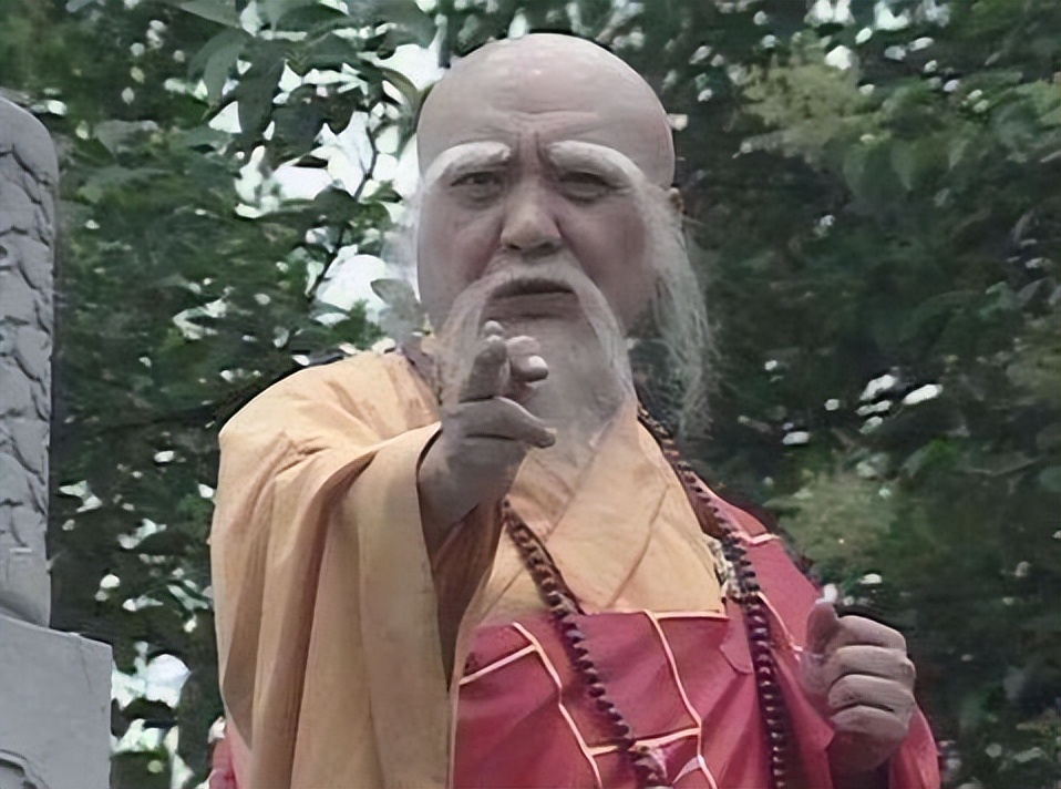 《白蛇传》明明是爱情传说，毛主席看完后为何嚎啕大哭，怒发冲冠