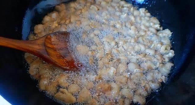 猪油渣是防癌食物还是血管“杀手”？终于有答案了，建议转给父母