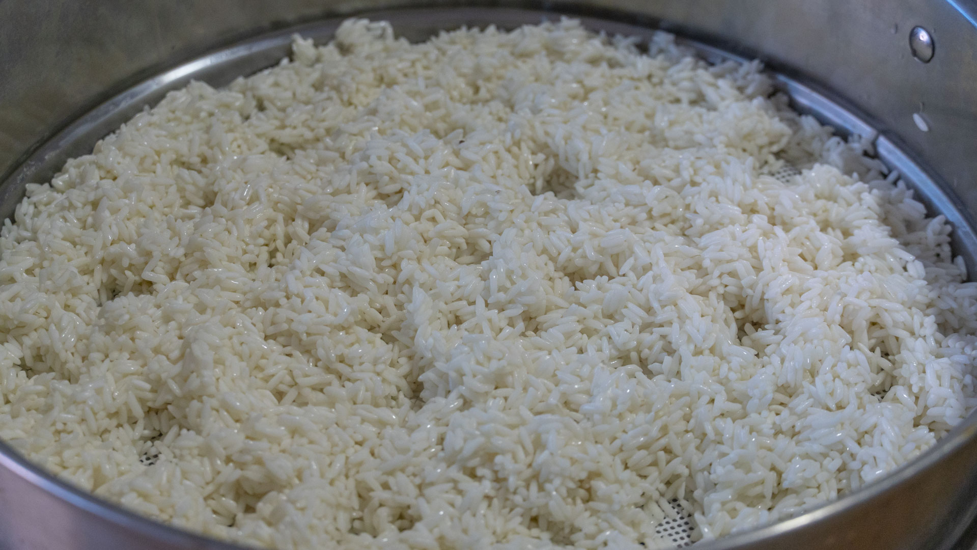 冬天早餐就要这样做，蒸一蒸，卷一卷，软糯又咸香，孩子抢着吃