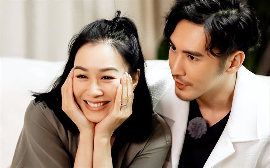 10位长得像“混血儿”的男星，个个明眸皓齿，实打实的中国美男子