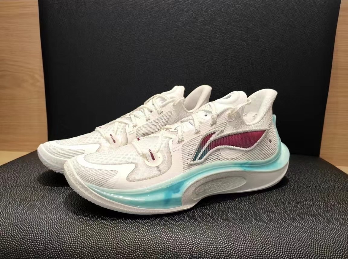 李宁音速11来袭,颜值最高的李宁中端篮球鞋之一 - 114货源网