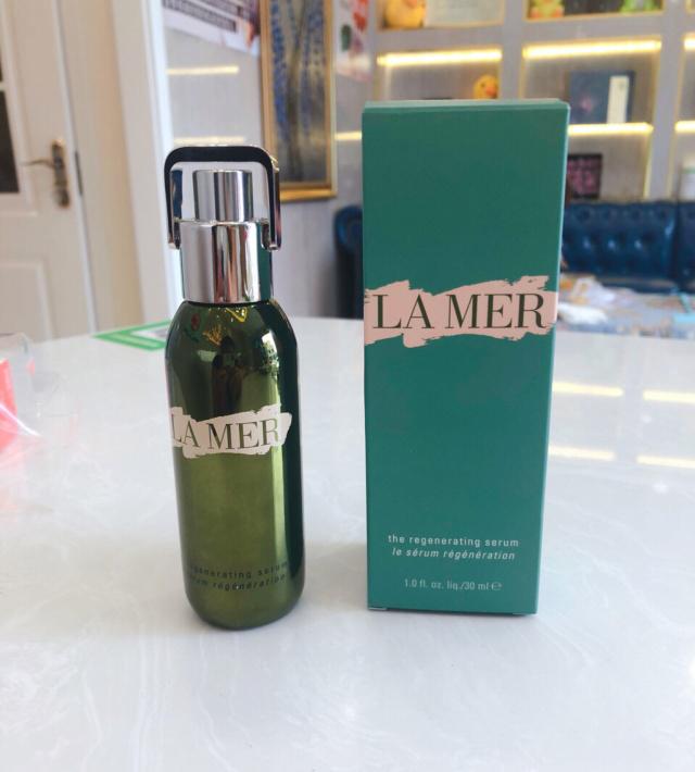 什么精华液能滋润补水美白效果好？口碑超好的美白精华液排行榜