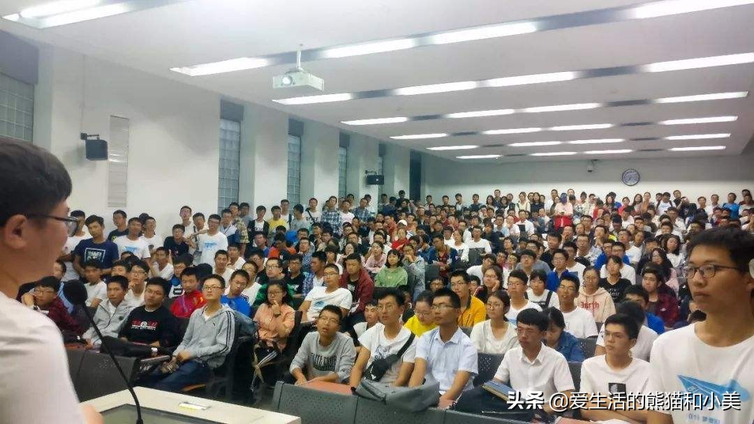 2022年北京高校转学名单公布，211学生转入三本院校，网友：疯了