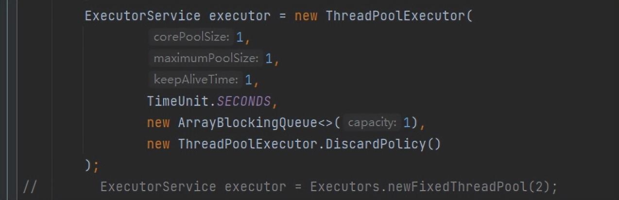 看起来是线程池的BUG，但是我认为是源码设计不合理
