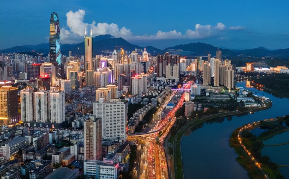 毕业生毕业去向城市前十排名，北京不在前三，榜首吸引力很大