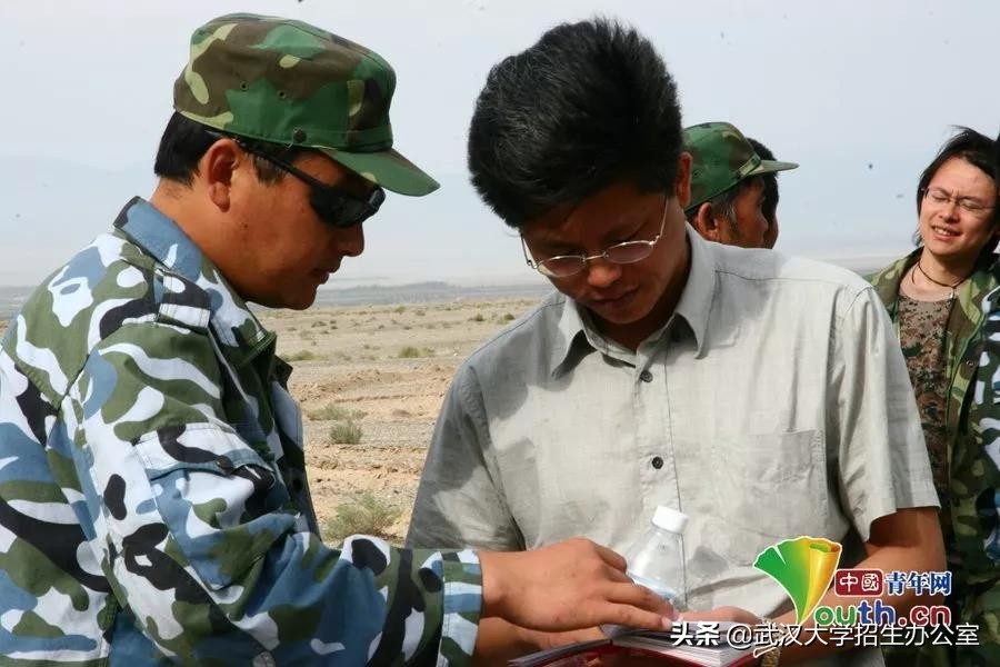 他是我国99A坦克总设计师，湖北出生，985博士毕业，当选中科院院士！