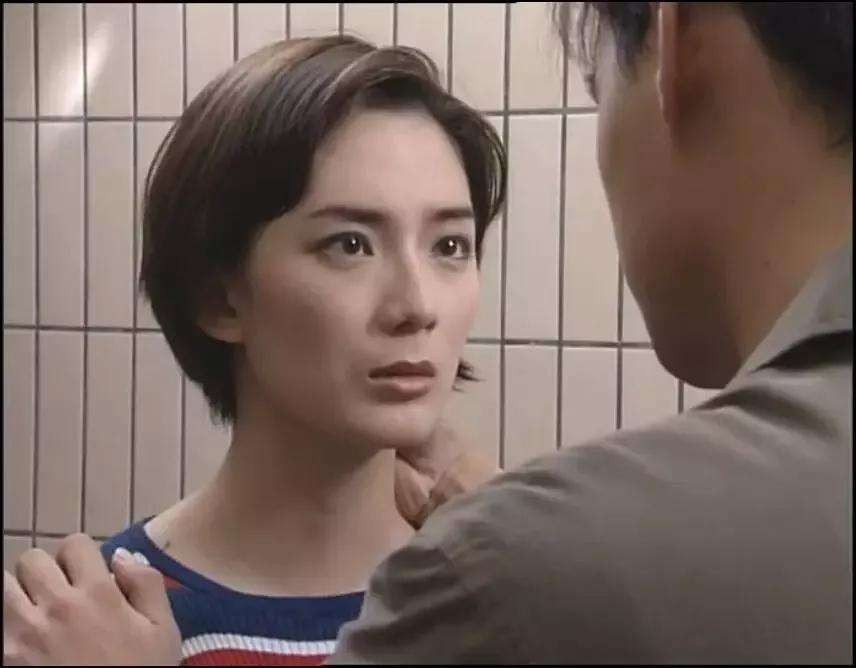 事业正红却早早退圈，这9位女星个个有辨识度，却成沧海遗珠