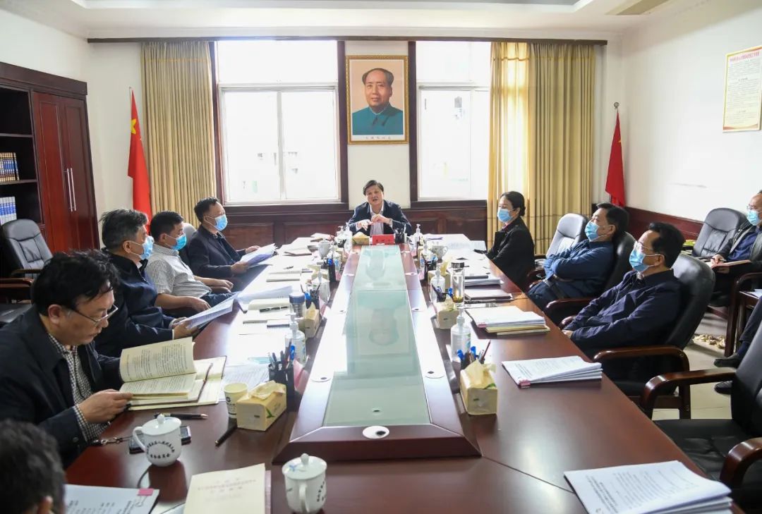 市人大常委会党组理论学习中心组（扩大）举行2022年第四次集中学习