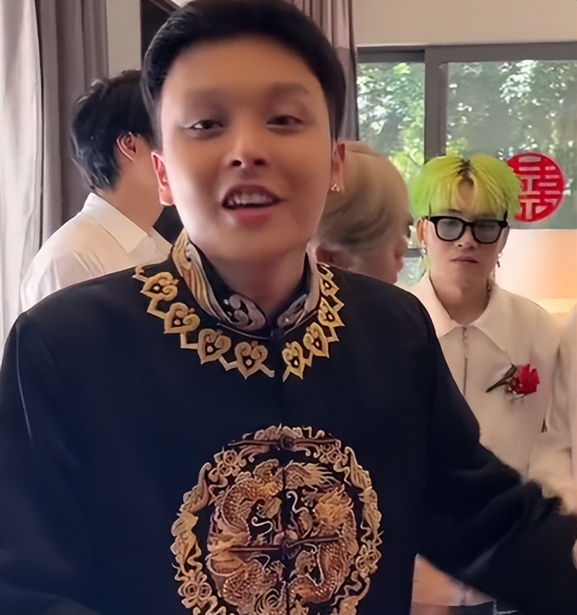 小猪兜儿曝光随礼名单，崔晋随9999，网友：天下网红是一家