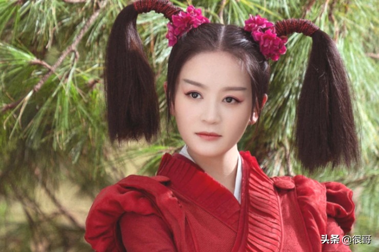 《完美伴侣》中的女性角色都不是省油的灯，扮演者也来头不小