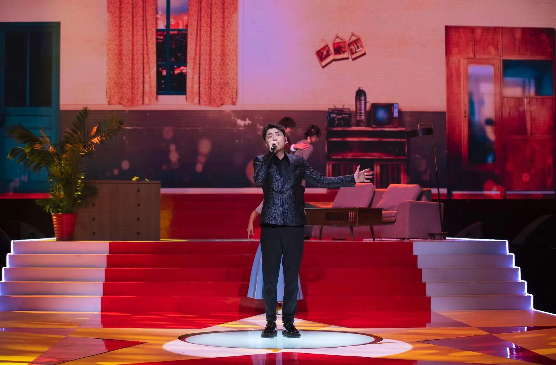 夏日之夜，火热开赛，《星光大道》夏赛季阶段赛闪亮开启