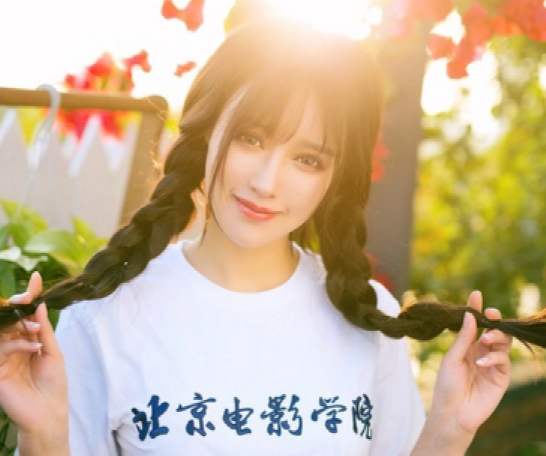 “畸形脸、电风扇脸”，10位整容过度的女星，有人直接命丧手术台