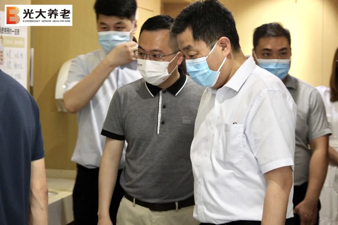 重庆市副市长但彦铮莅临伟德国际1946bv官网调研