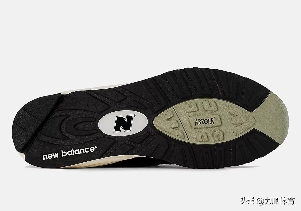 New Balance 990v2 Made In USA“Black”7 月 7 日发售