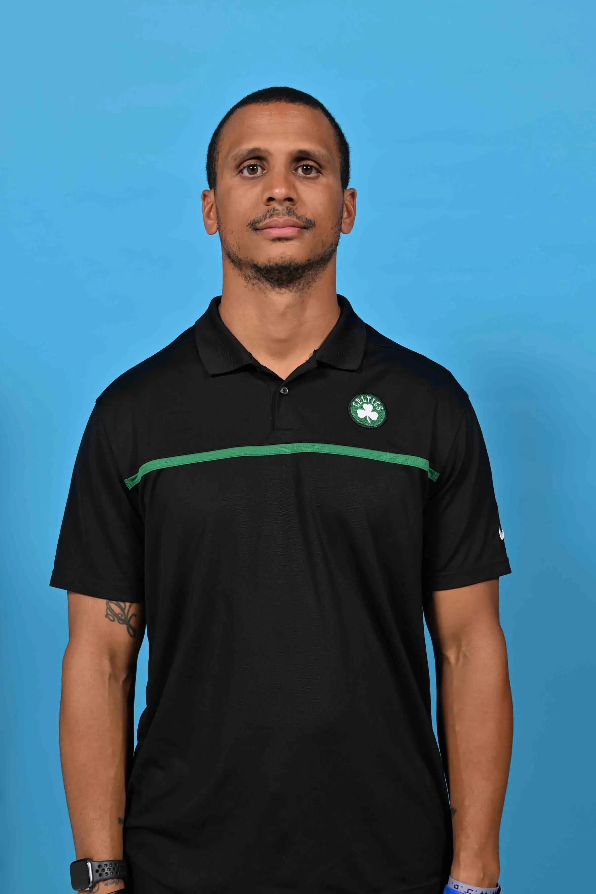 nba新赛季30支球队的主教练定妆照分享-热门资讯