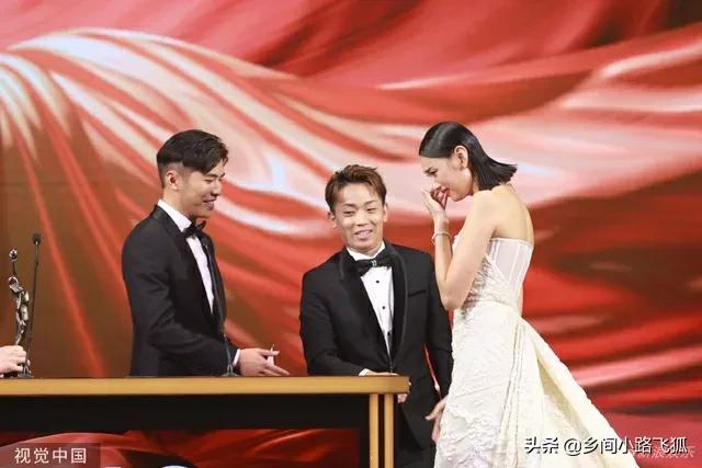 王丹妮金像奖最佳新演员 激动落泪