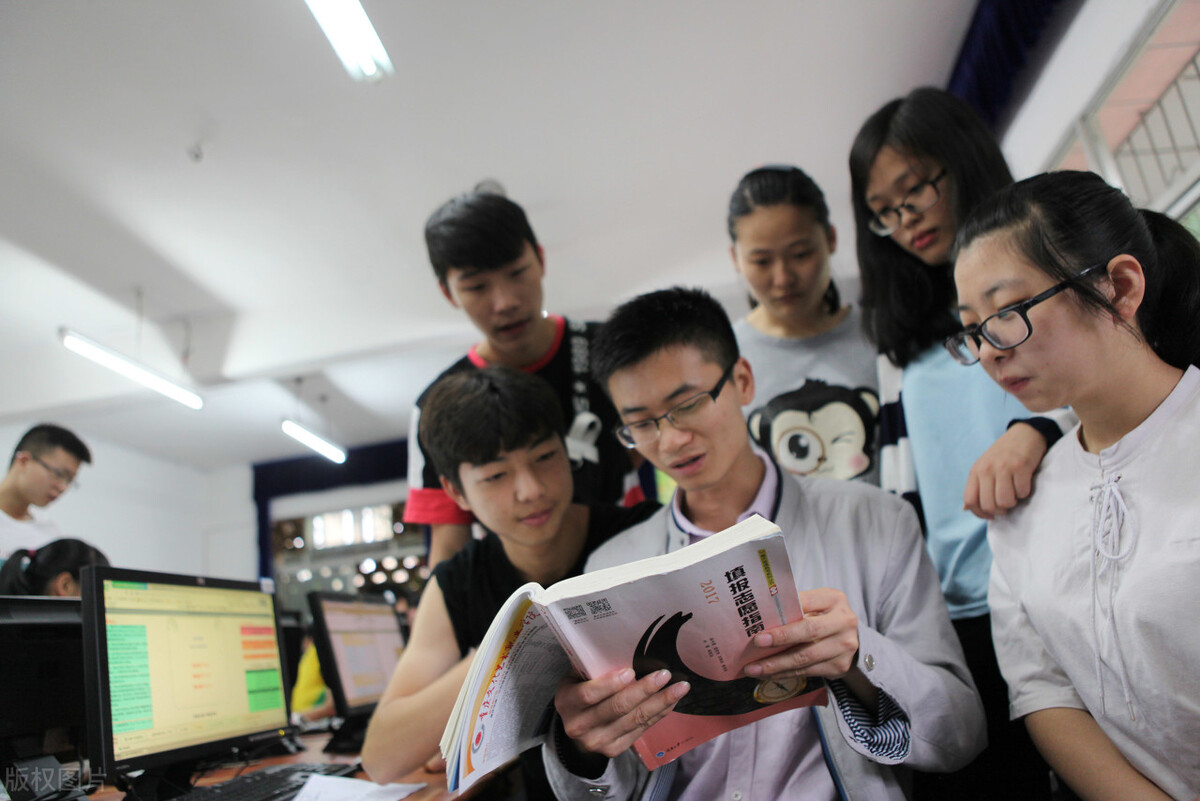 本科录取分数预测