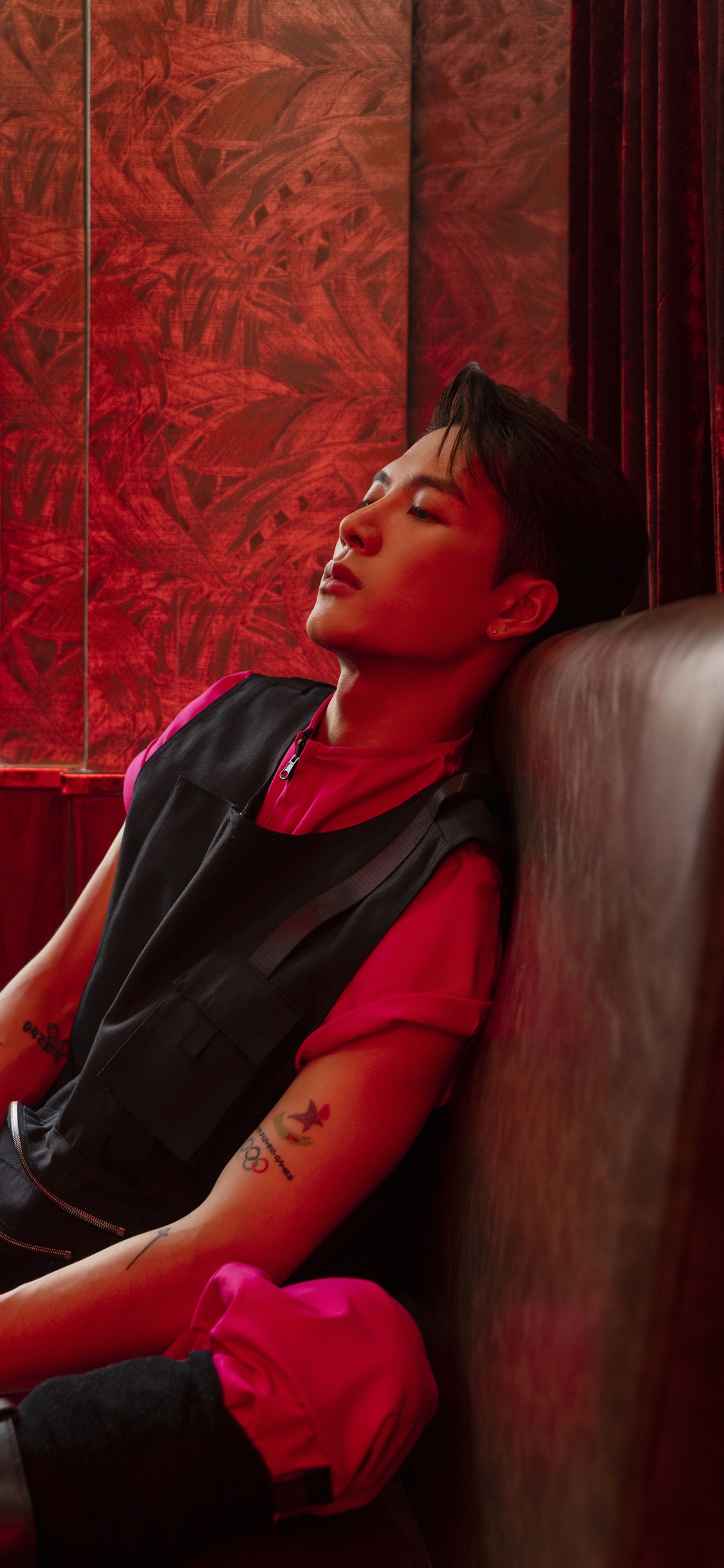 高清壁纸帅哥系列—王嘉尔