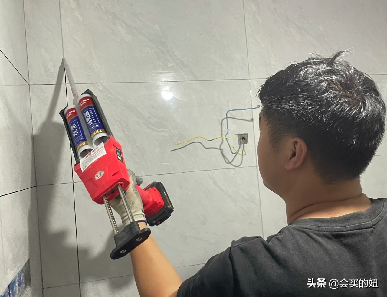 瓷砖铺贴避免“翻车”的10大关键点：一定要和瓦工师傅沟通好