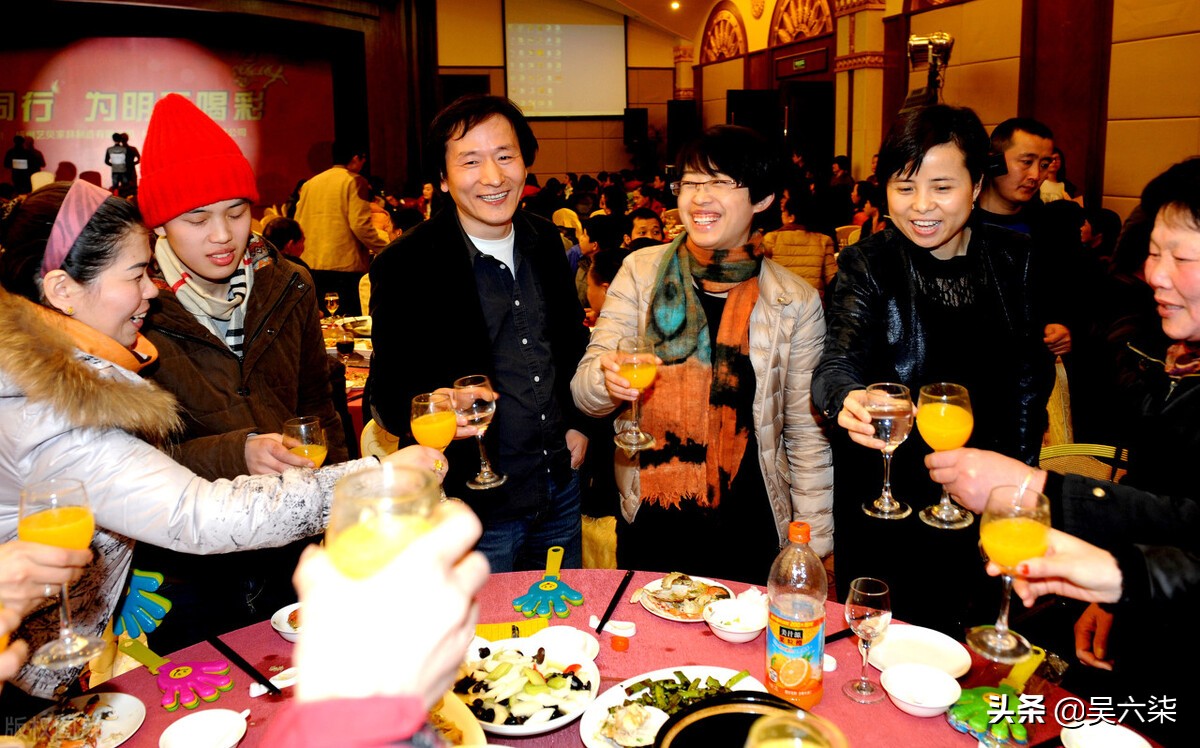 年会策划怎么做？可参考这 3套公司年会策划方案，系统又全面