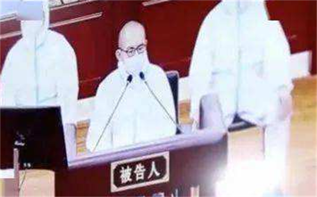 逃亡近3年，换了30种身份，弑母藏尸的北大学霸落网记