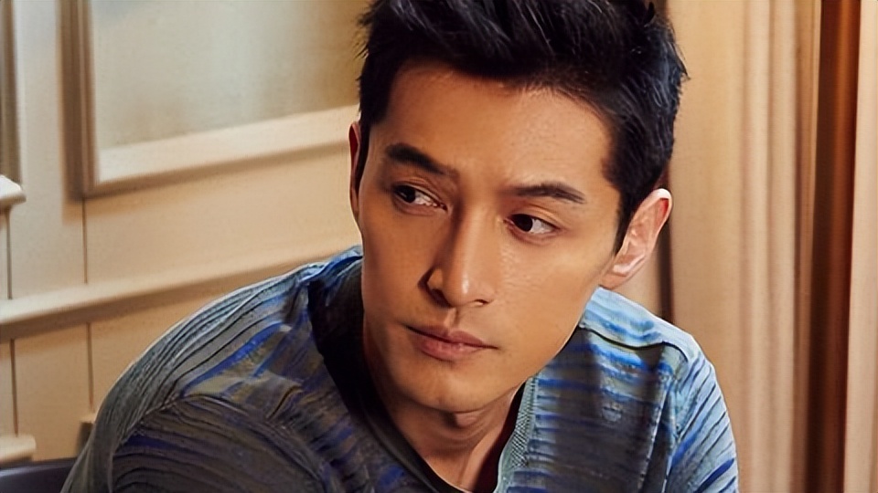 胡歌爸爸胡逸材：前卫的教育助孩子成才，为他的终身大事操碎了心