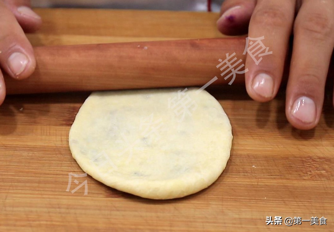 我家从来不买面包，6种自制小面包，比外面买的还好吃，蓬松暄软