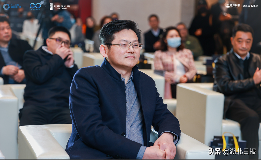 33位专家/8个答案/1幅长卷 展卷武汉“新外滩”澎湃未来