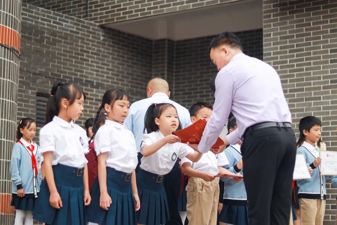 四川天府新区华阳实验小学隆重举行劳动技能大赛颁奖典礼