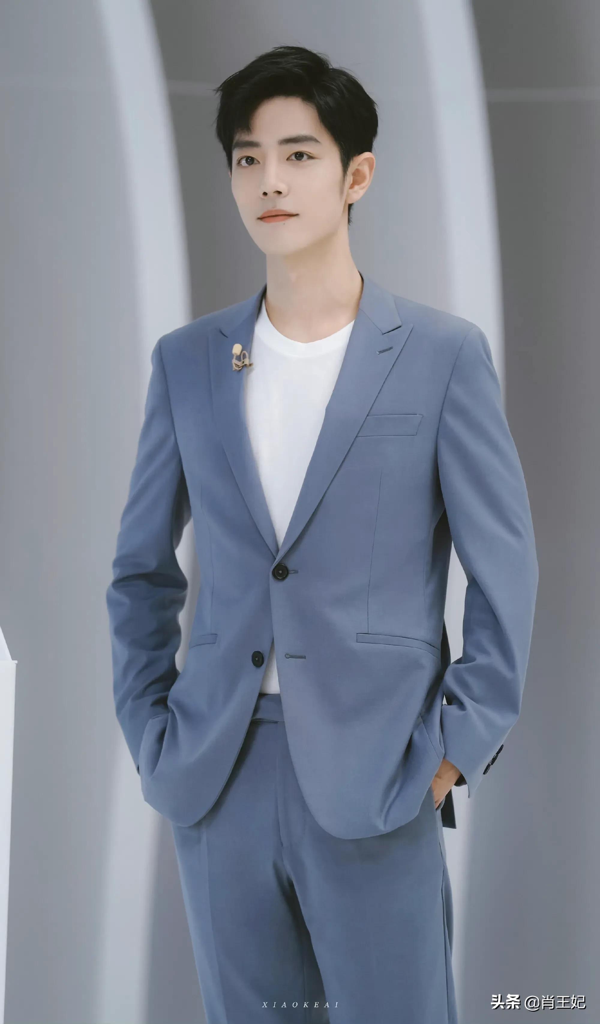 肖战他可真帅啊,帅到没边呀,这身材比例可太完美了