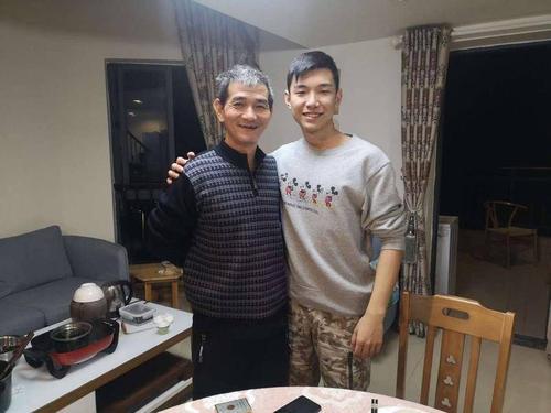 天才少年张一得的成长故事(天才少年张一得的陨落无数父母用最好的爱)