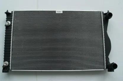 按照散热器中冷却液流动的方向,可分为纵流式(也称竖流式),横流式.