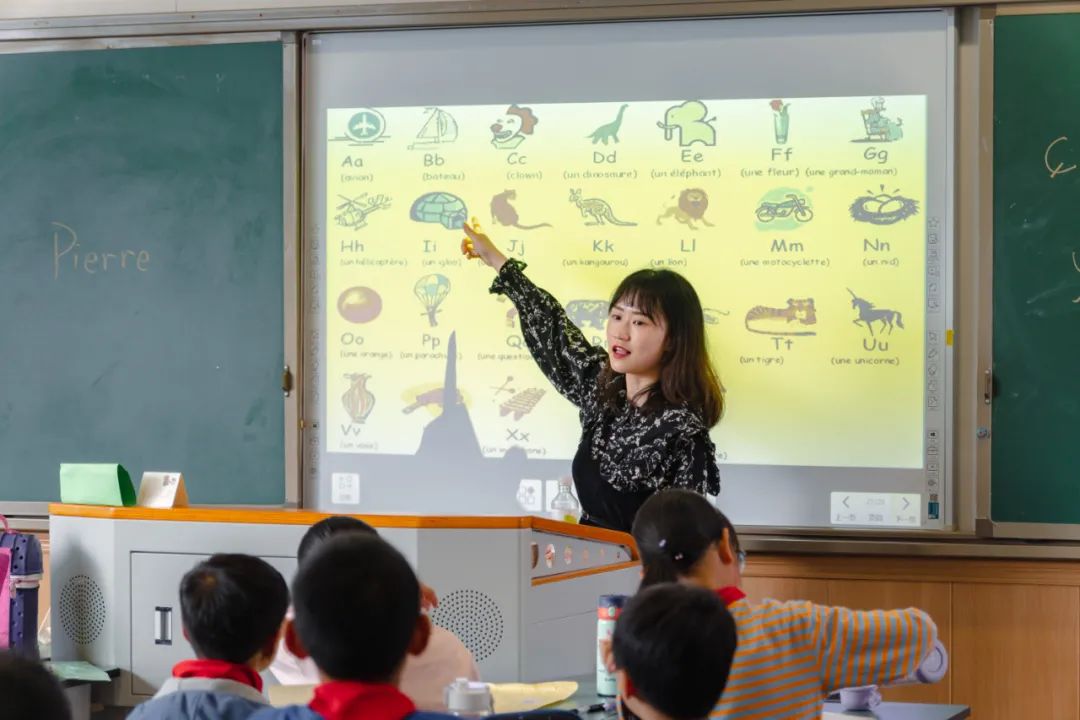 用心托管 安心托付丨双流实小外国语学校周末托管