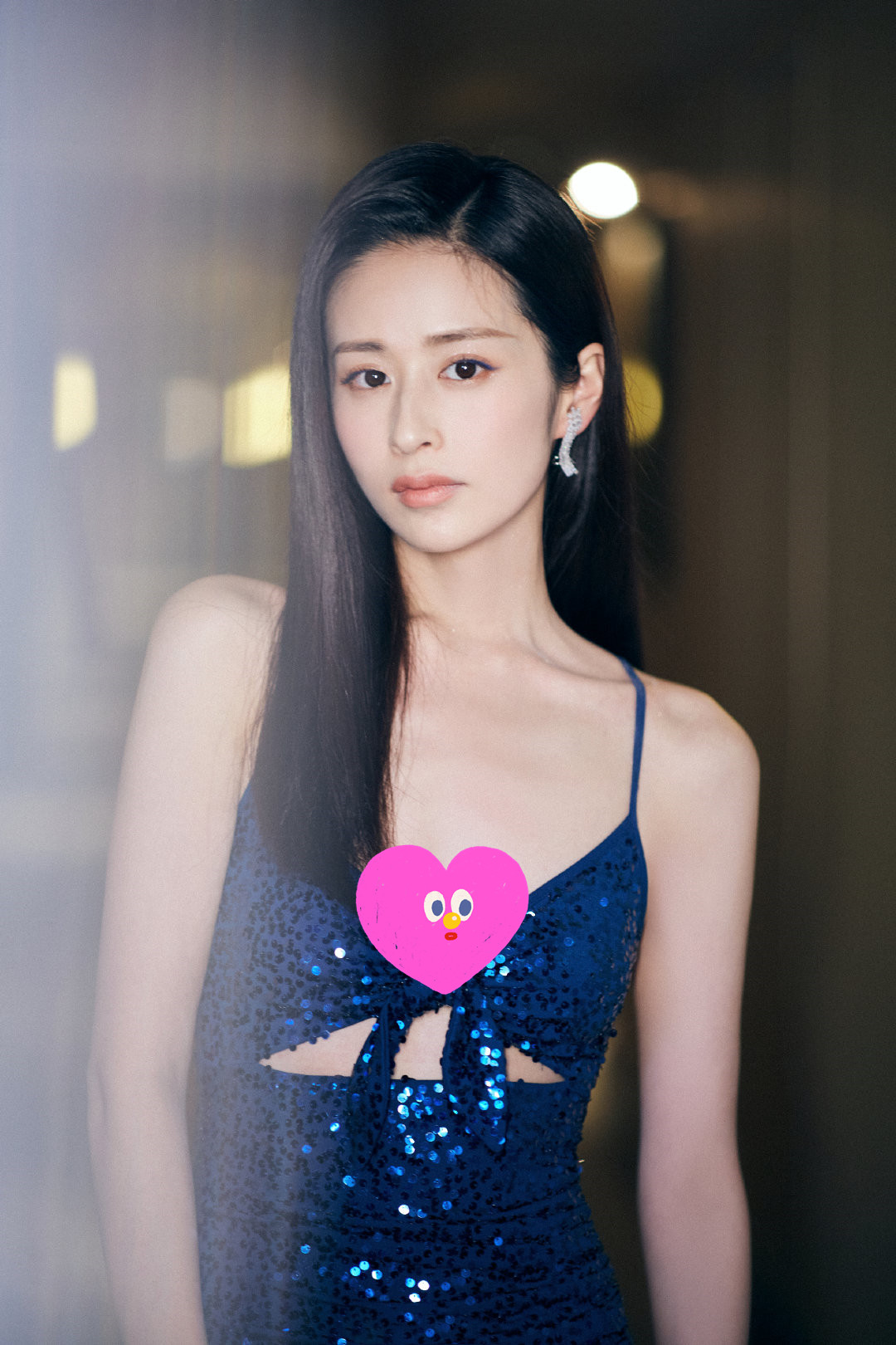 可头大身小排骨胸,女明星们瘦得这么病态也惊悚