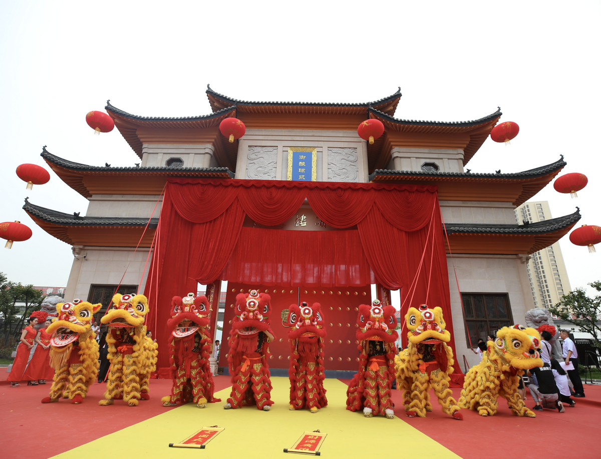 湖北2大“倒霉酒”，在当地口碑一流，离开荆楚大地却无人识君