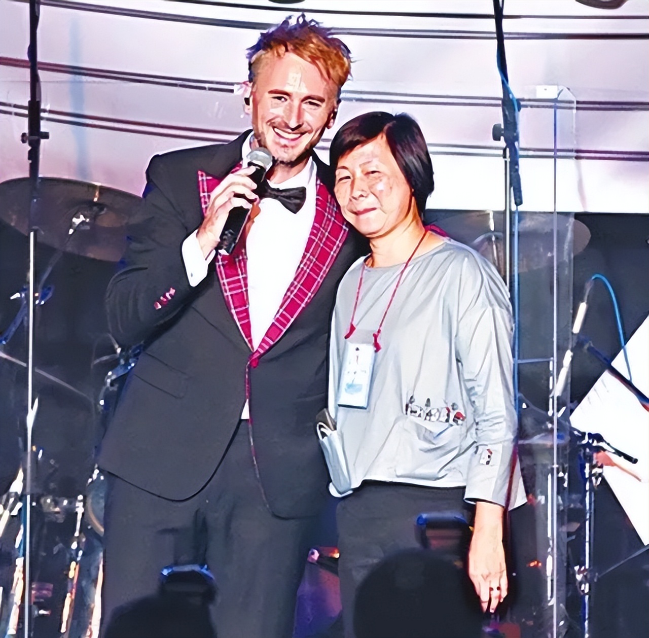 TVB「御用鬼佬」与妻先后患病不敢生育 为治疗欠80万巨债