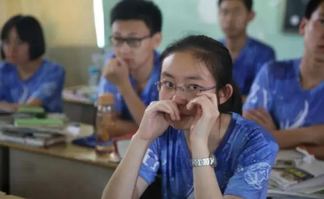 高考录取率已超过80%，为何普高学生还在感慨，考二本压力大？