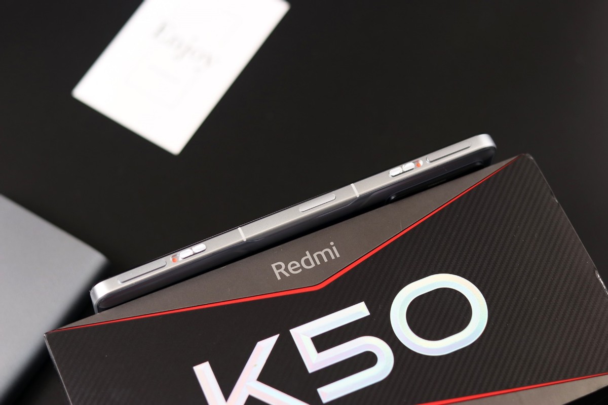 最真实的红米K50电竞版体验报告：3299买Redmi值得吗？