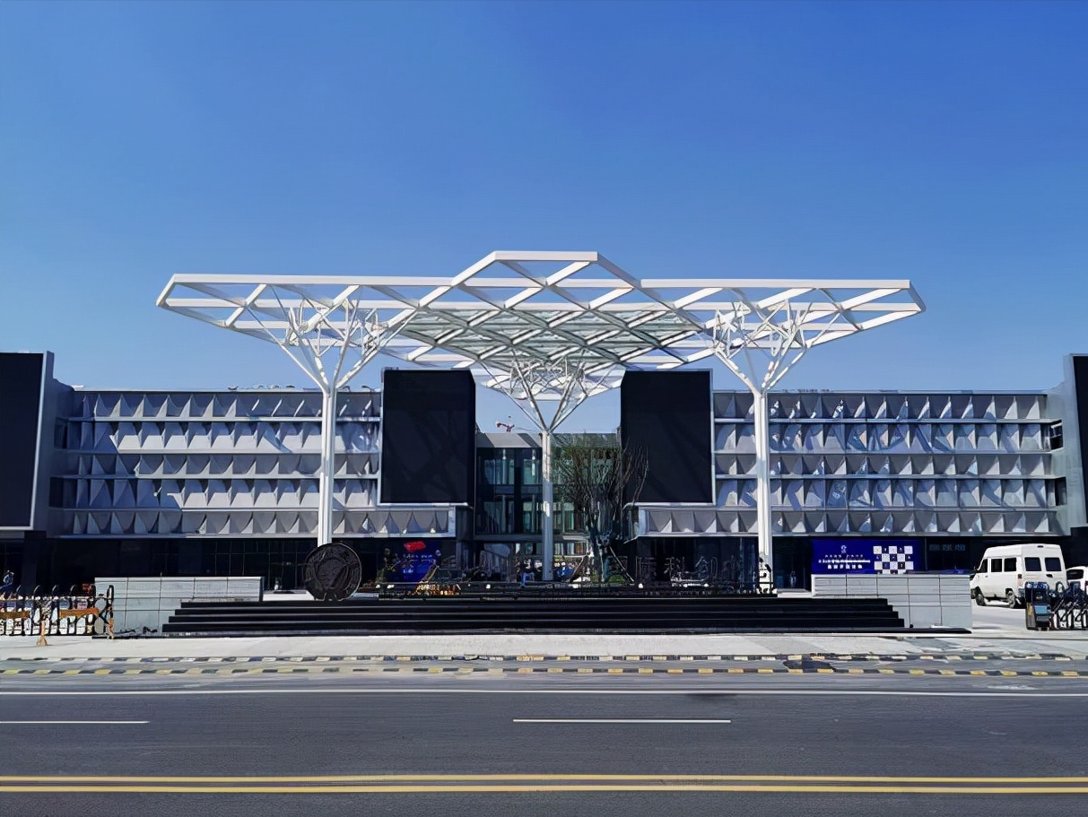 浙江大学：一隐名校友捐赠2.5亿，支持基础学科，究竟是何方神圣