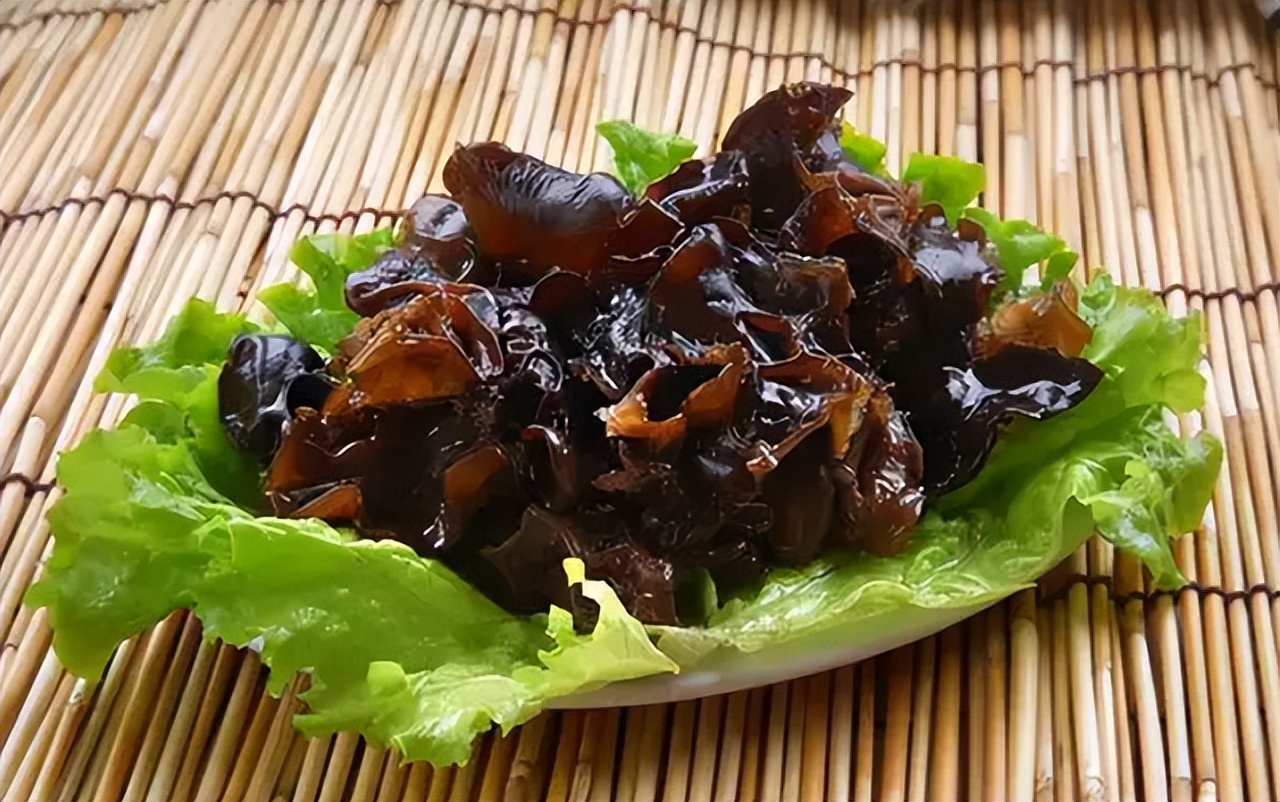 医生：这7类蔬菜或自带“毒素”，吃前尽量焯水，再懒也不能忽视