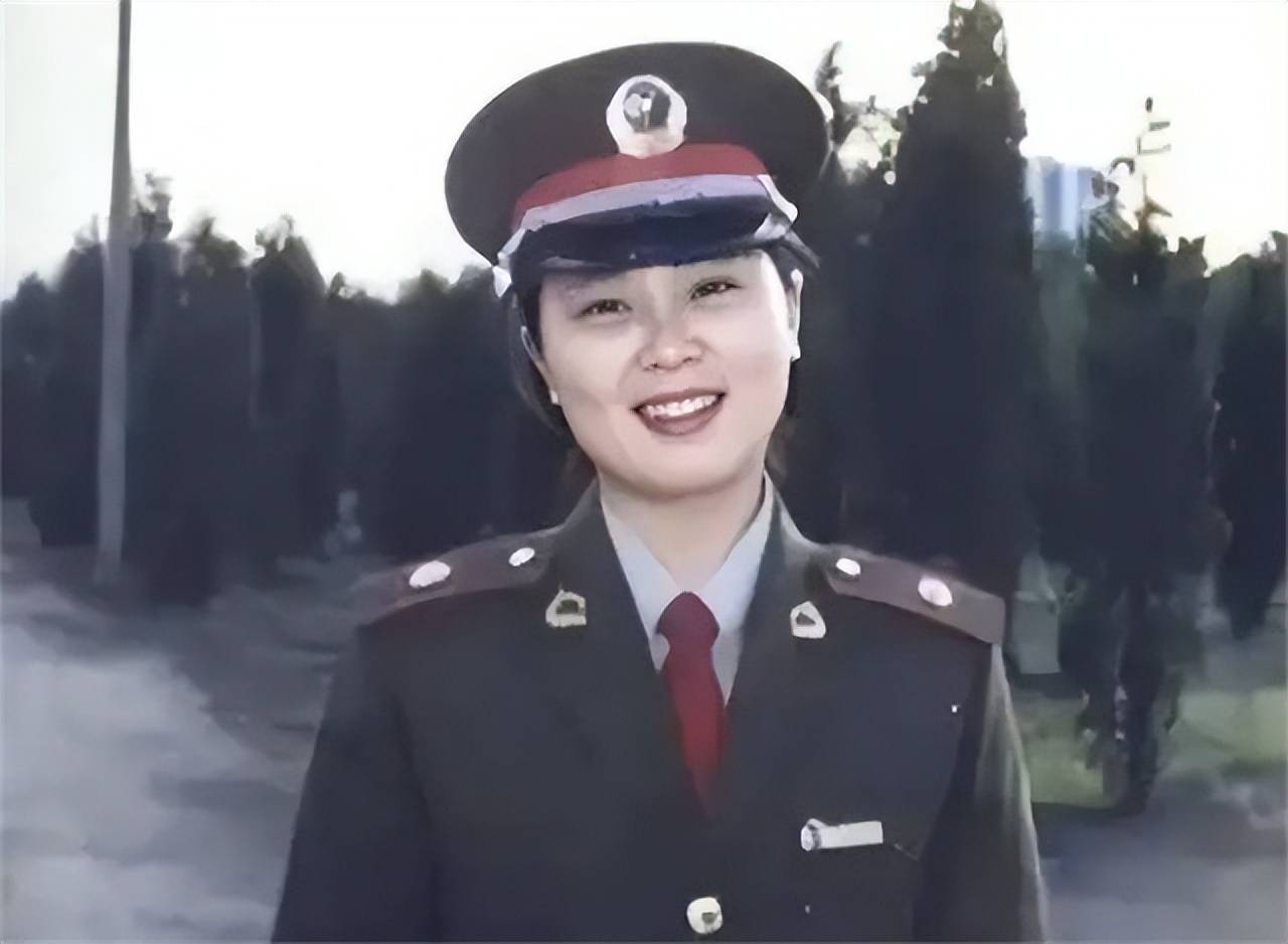 女英雄陈薇，结婚30年没做过家务，丈夫：做家务是对她才能的浪费